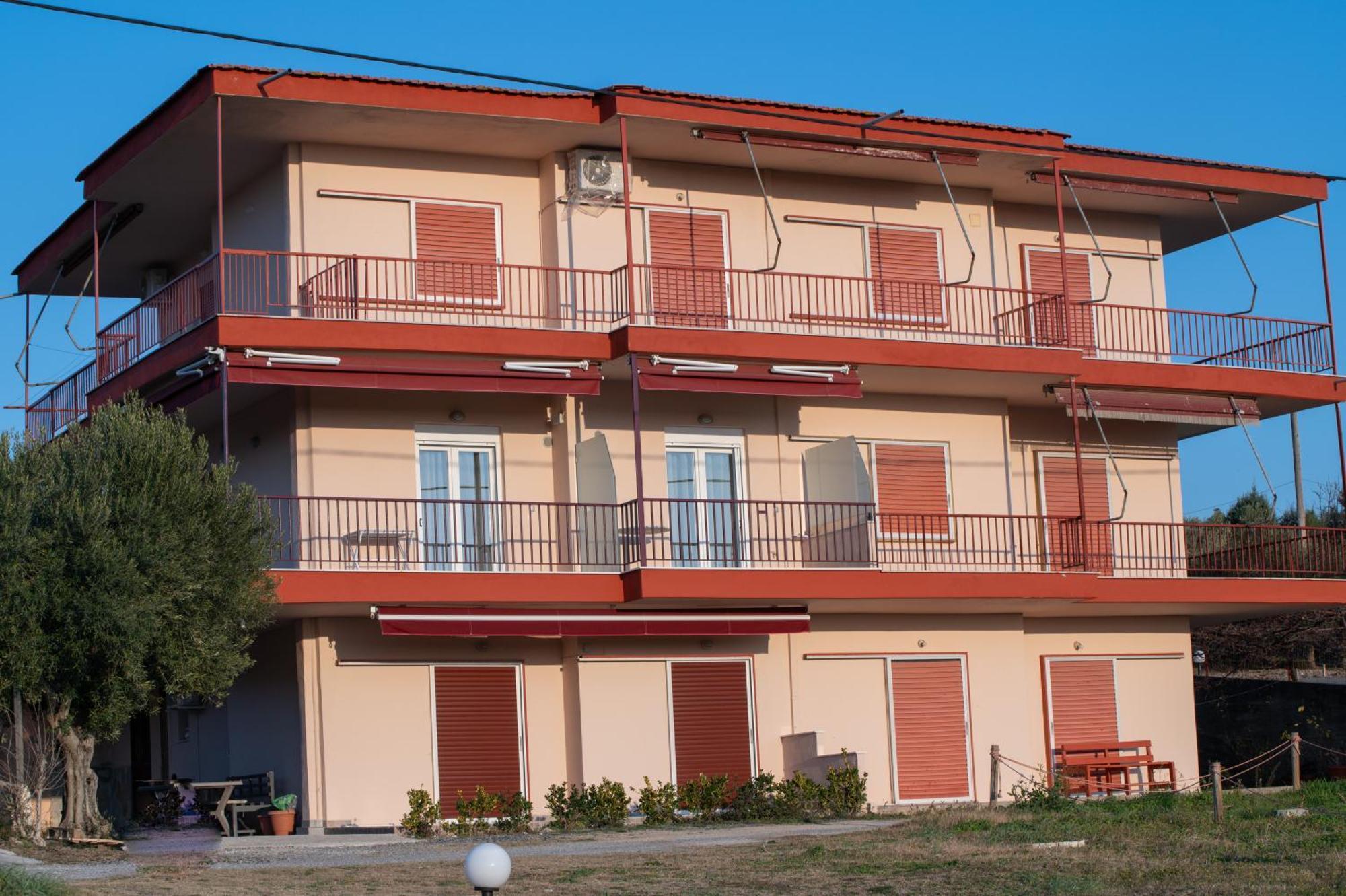 Olea Apartments Palioura Epanomi Esterno foto
